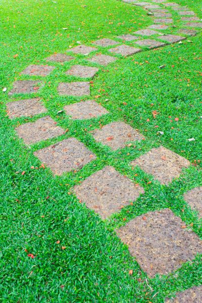 Backyard Pathway Construction in Noblesville